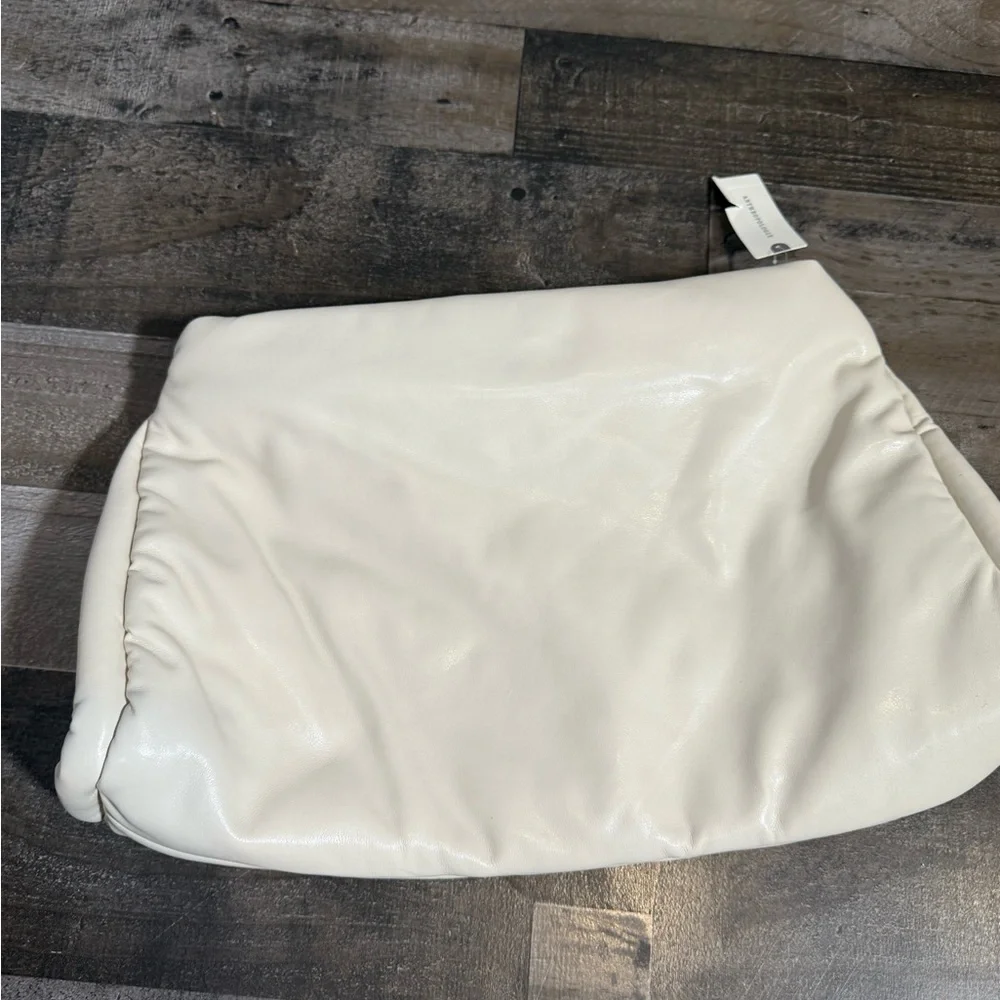 NWT Anthropologie‎ Oversized Crème Clutch